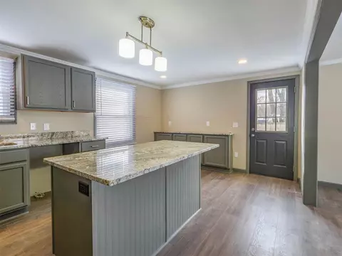 949 Concord, Jackson, MI 49202 photo 9