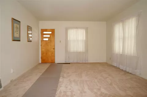 1112 E North, Jackson, MI 49202 photo 3