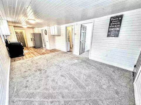 86 N North, White Cloud, MI 49349 photo 3