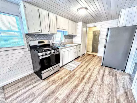 86 N North, White Cloud, MI 49349 photo 5