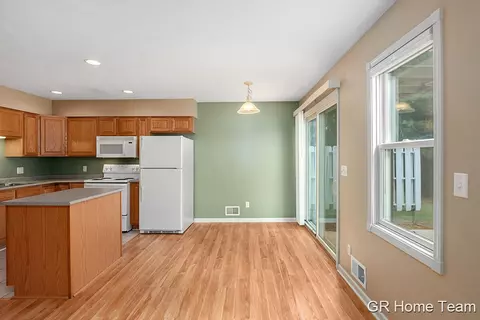 2014 Conservation, Lowell, MI 49331 photo 9