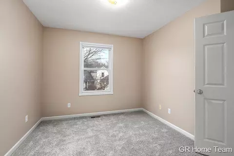 2014 Conservation, Lowell, MI 49331 photo 21