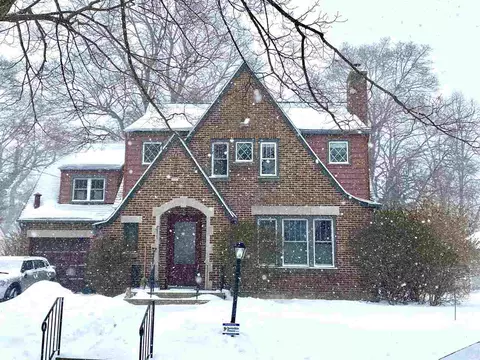 511 4th, Manistee, MI 49660 photo 1