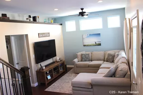 737 Washington, Brighton, MI 48116 photo 3