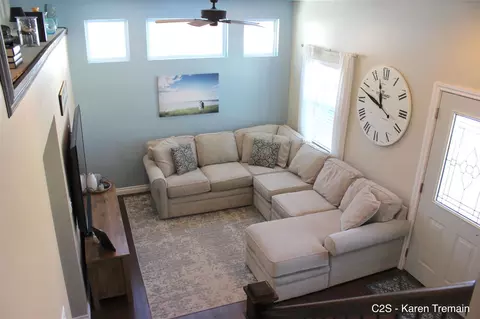 737 Washington, Brighton, MI 48116 photo 4