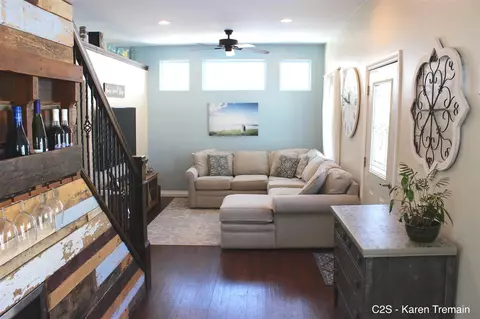 737 Washington, Brighton, MI 48116 photo 2