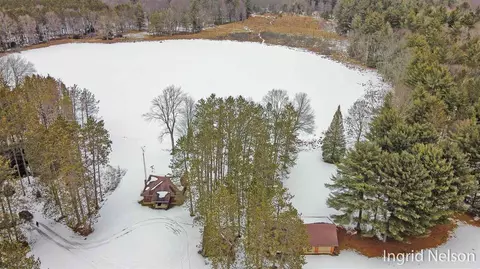 5416 N Spruce, White Cloud, MI 49349 photo 3