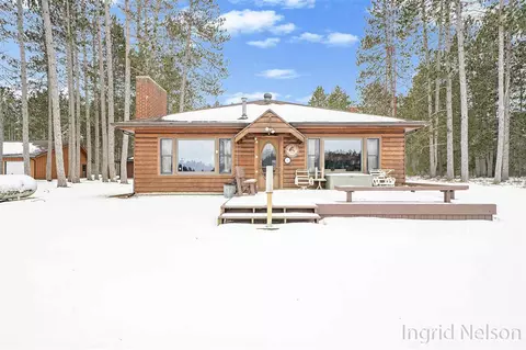 5416 N Spruce, White Cloud, MI 49349 photo 1