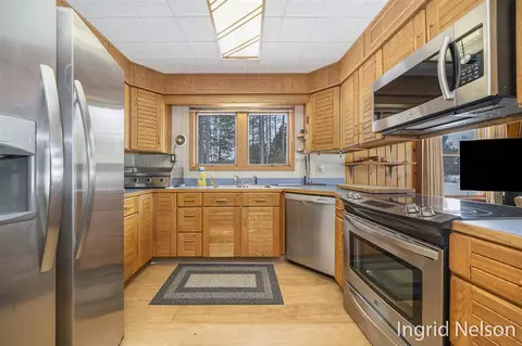 5416 N Spruce, White Cloud, MI 49349 photo 7