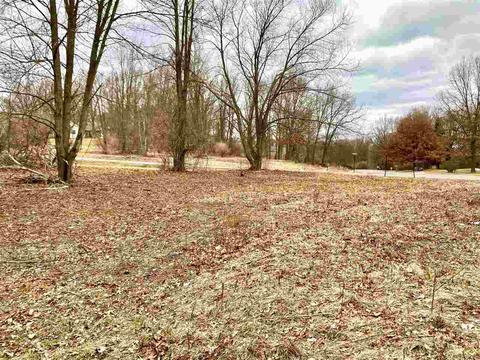 Unit 4 Indian Creek, Jackson, MI 49201 photo 4