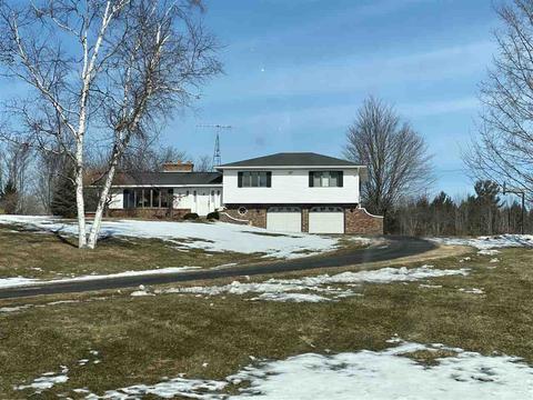 518 E Kott, Manistee, MI 49660 photo 2