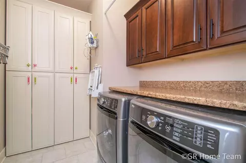 504 W Abbey Ml, Ada, MI 49301 photo 16