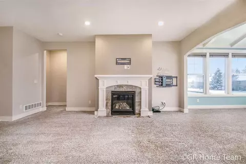 504 W Abbey Ml, Ada, MI 49301 photo 4