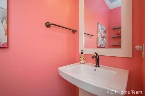 504 W Abbey Ml, Ada, MI 49301 photo 18