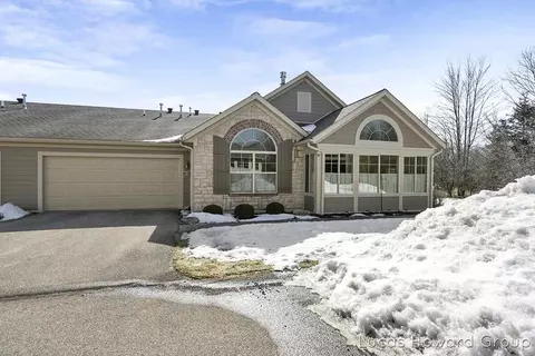 947 Bridge Crst, Ada, MI 49301 photo 1