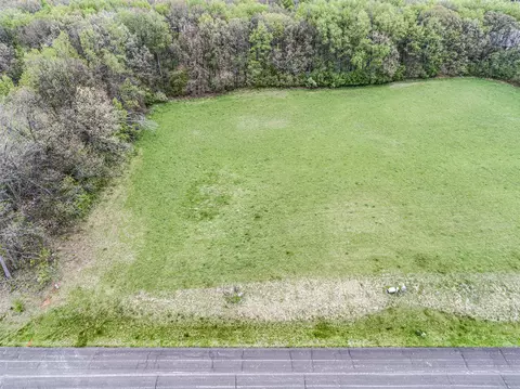 4600 Nantucket Dr UNIT 9, Jackson, MI 49201