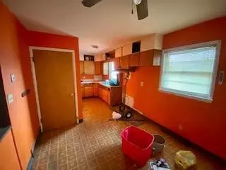 511 Maple, Albion, MI 49224 photo 7