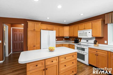 625 S Whitman, Ada, MI 49301 photo 12