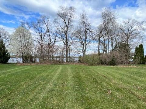 Unit 17 Crystal Beach, Sturgis, MI 49091