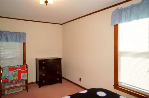 915 Allen, Jackson, MI 49202 photo 19