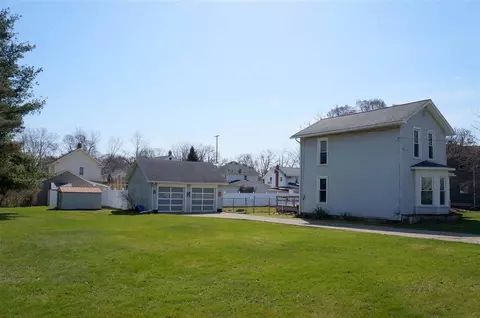 915 Allen, Jackson, MI 49202 photo 23