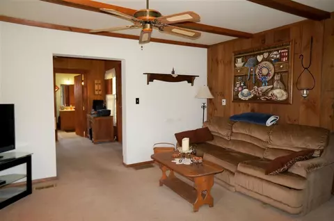 915 Allen, Jackson, MI 49202 photo 6