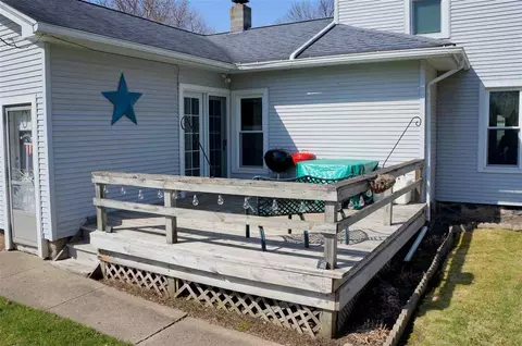 915 Allen, Jackson, MI 49202 photo 3