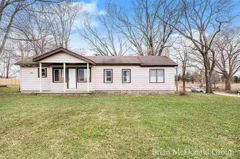 848 106th, Plainwell, MI 49080 photo 1