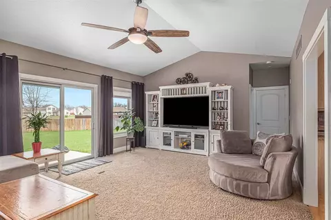 2836 Carson, Adrian, MI 49221 photo 10
