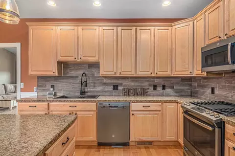 2836 Carson, Adrian, MI 49221 photo 6