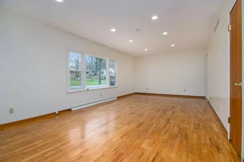 401 W Jackson, Augusta, MI 49012 photo 5