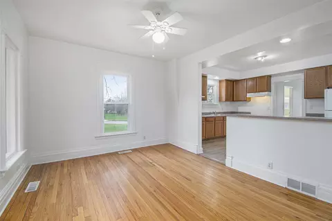 440 E Michigan, Three Rivers, MI 49093 photo 7
