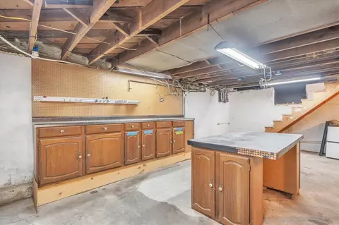 828 Eaton, Jackson, MI 49202 photo 41