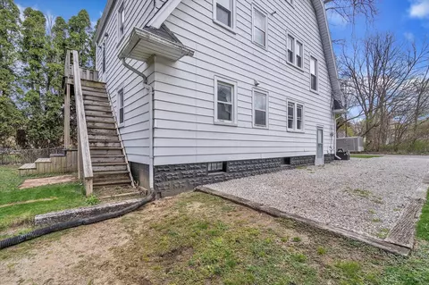 828 Eaton, Jackson, MI 49202 photo 49