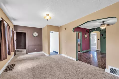 828 Eaton, Jackson, MI 49202 photo 22