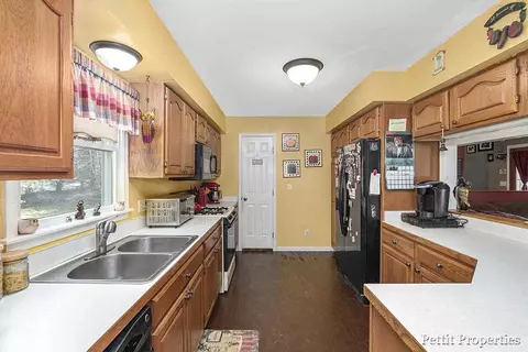 5186 Ada, Ada, MI 49301 photo 6