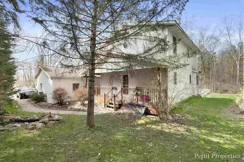 5186 Ada, Ada, MI 49301 photo 2
