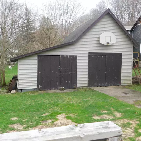 16 Fair, Newaygo, MI 49337 photo 31