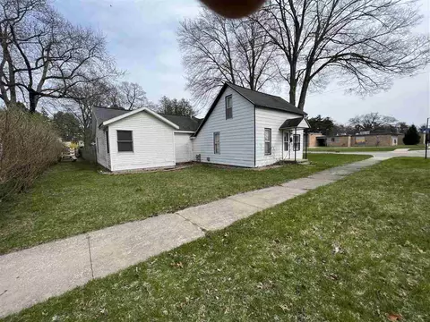 323 S Baldwin, Whitehall, MI 49461 photo 1