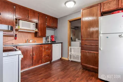 323 S Baldwin, Whitehall, MI 49461 photo 5
