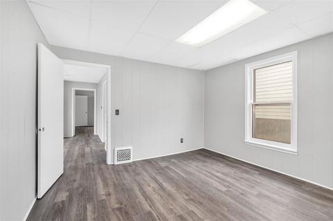 231 W Wesley St, Jackson, MI 49201 photo 9