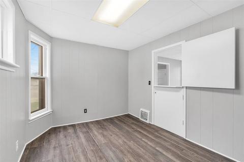 231 W Wesley St, Jackson, MI 49201 photo 8