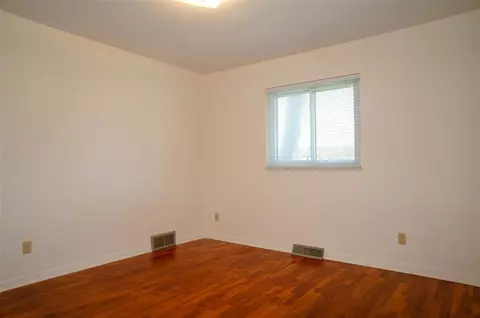 2075 Aldrich, Jackson, MI 49202 photo 17