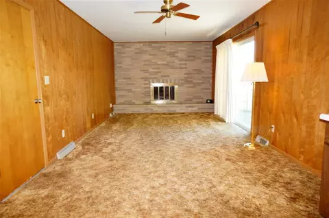 2075 Aldrich, Jackson, MI 49202 photo 8