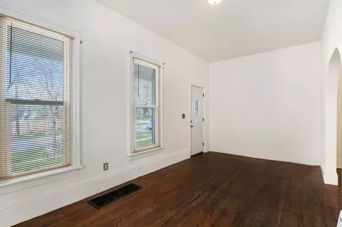 205 Damon, Jackson, MI 49203 photo 5