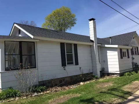 311 E Spruce, Big Rapids, MI 49307 photo 2