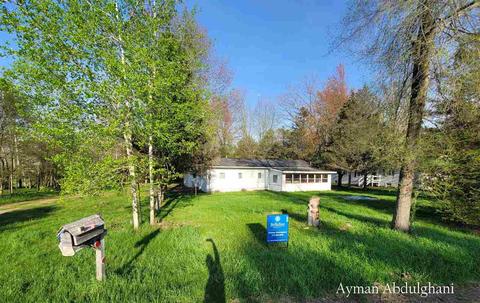 2016 Sequoia, Weidman, MI 48893 photo 2