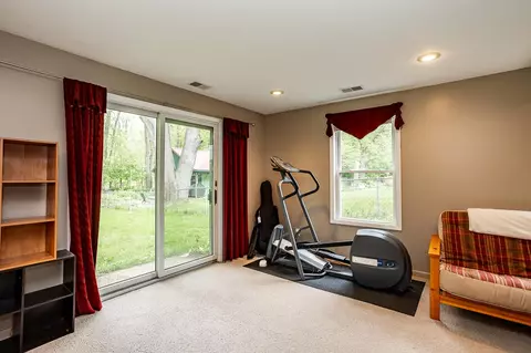 538 Cosmopolitan, Marshall, MI 49068 photo 21
