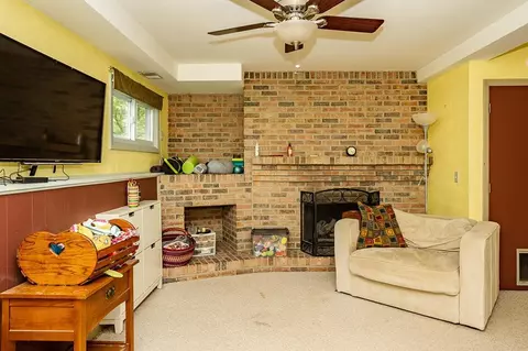 538 Cosmopolitan, Marshall, MI 49068 photo 16