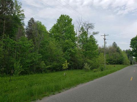 16 Th, South Haven, MI 49090
